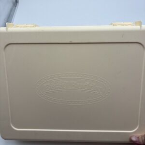 The Bead Buddy‎ Organizer Case Cream Colored Preowned Arts And Crafts Hobby